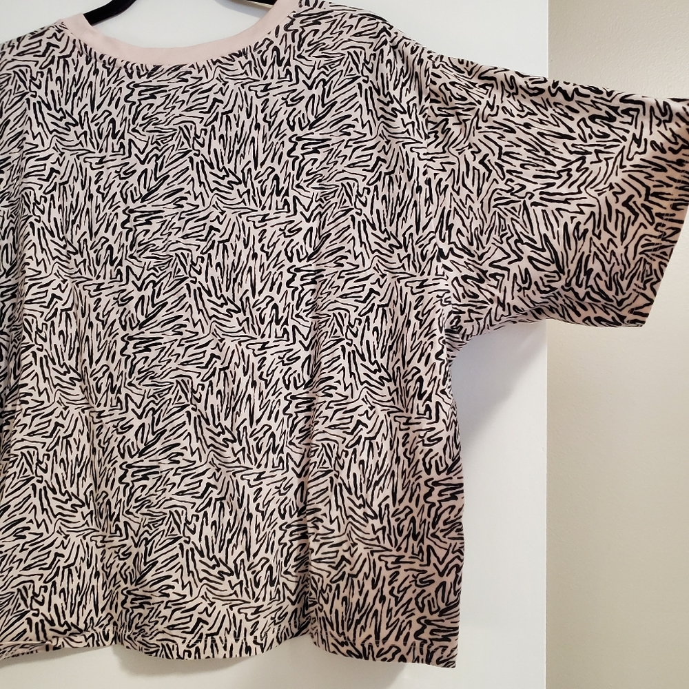 Levi's Cropped Short Sleeve Sweater